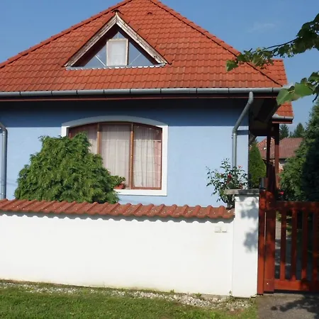 In Balatonbereny/balaton 18043