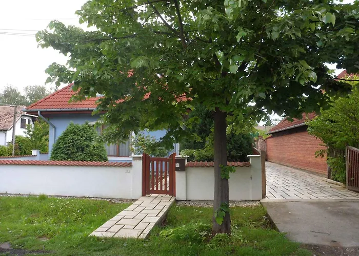 In - Balaton 18043 Apartman